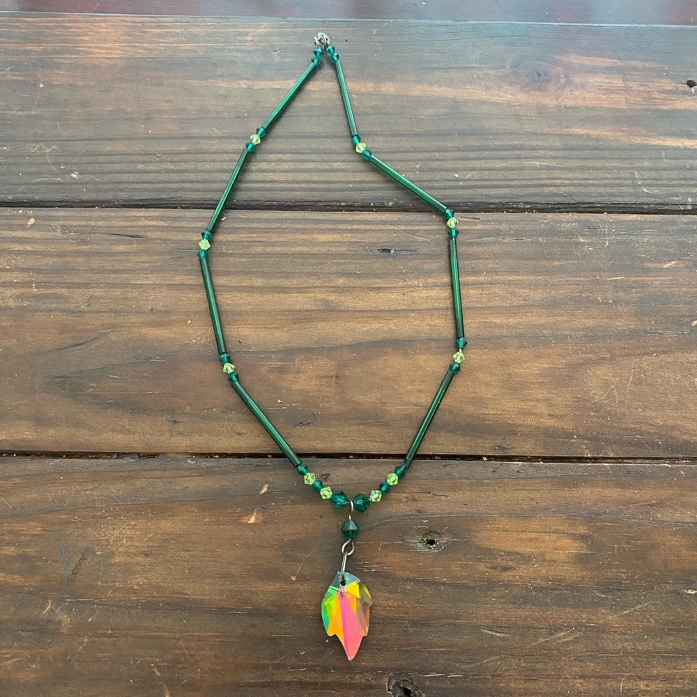 Green Leaf Necklace - Picture 1 of 1